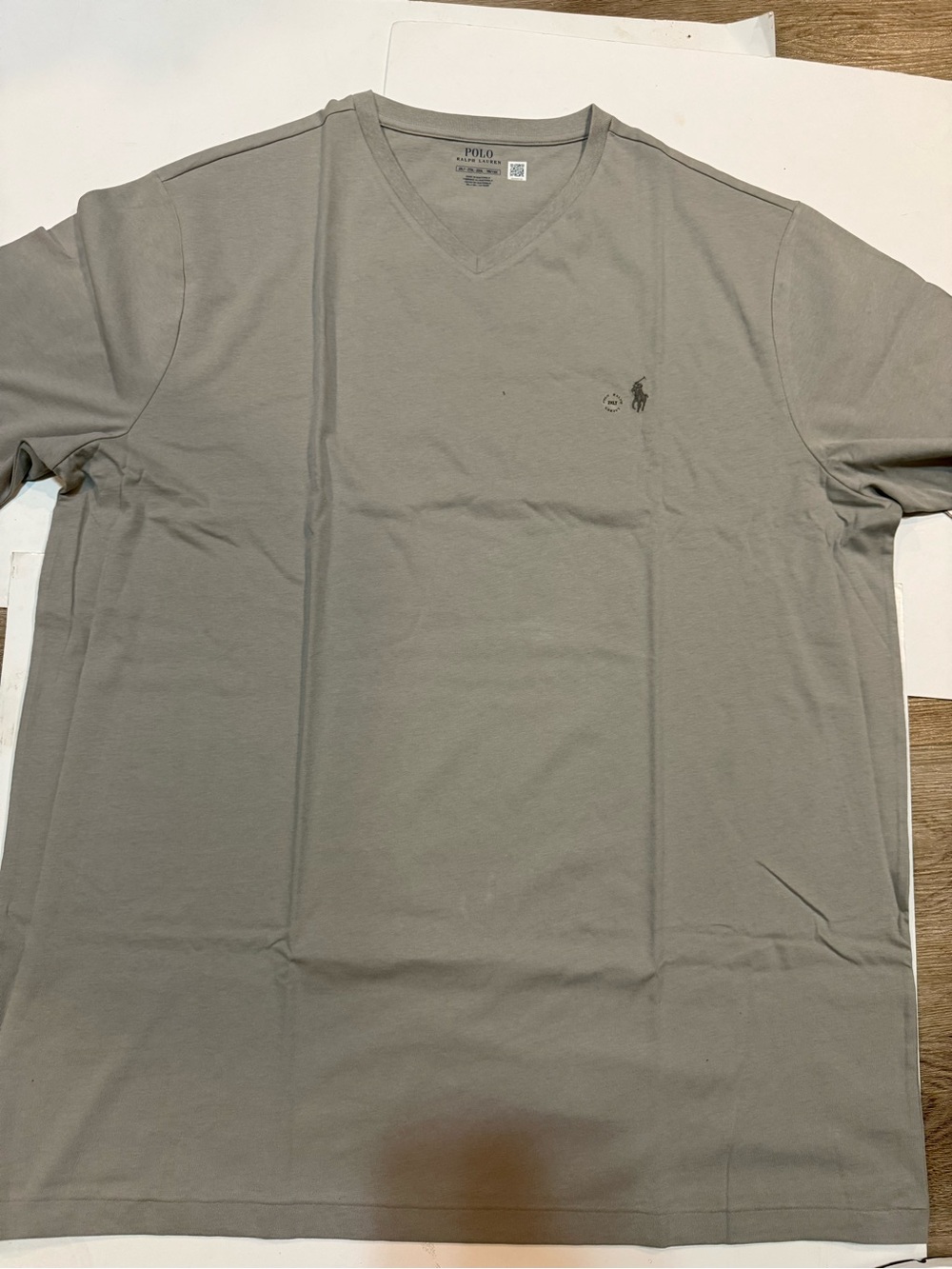 Polo by Ralph Lauren V-Neck Tee in Taupe Gray/ men size 2XLT